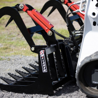 How to Choose the Right Skid Steer Grapple Bucket Attachment